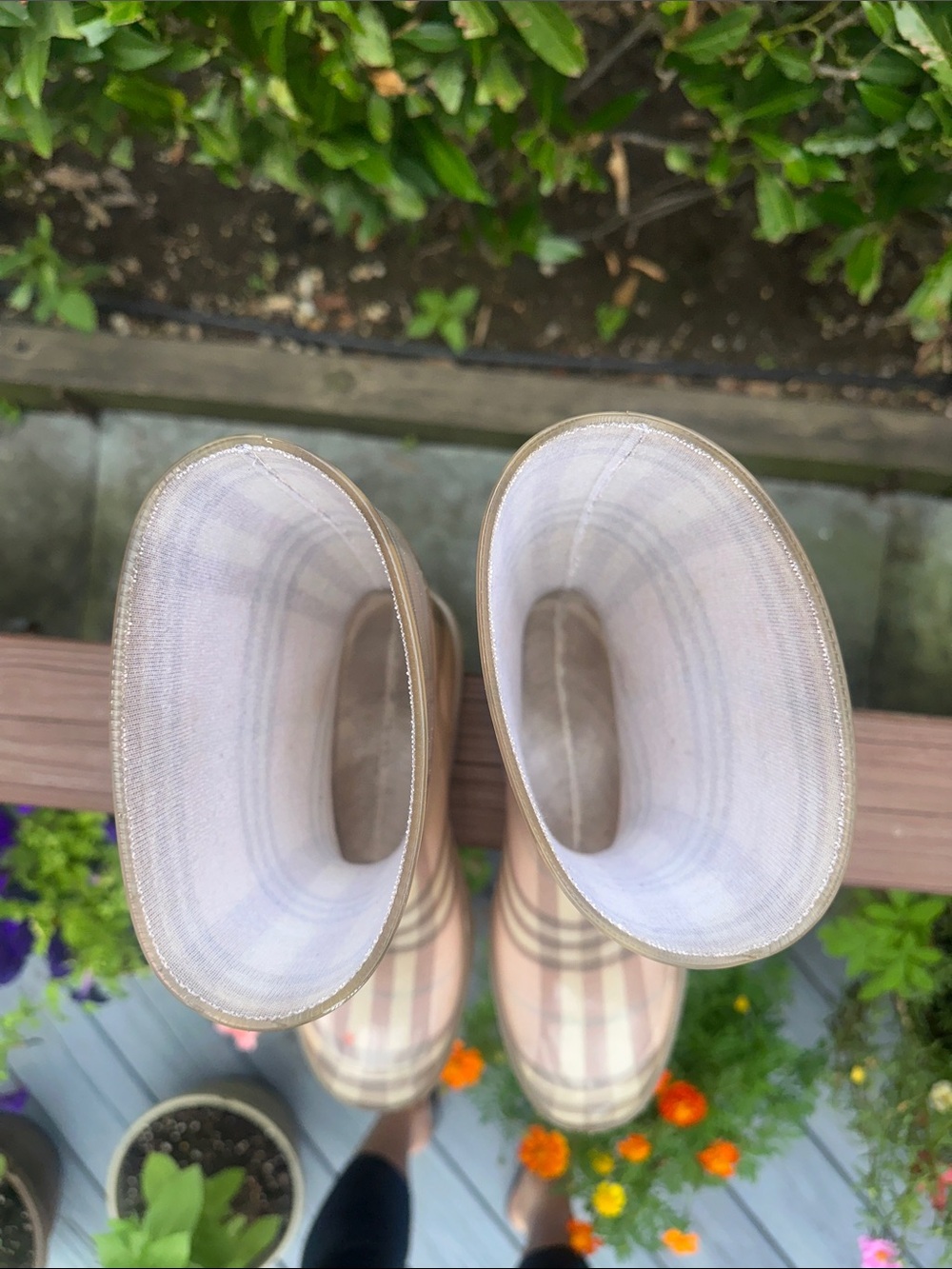 Vintage Baby pink Burberry rubber rain boots - Picture 6 of 17